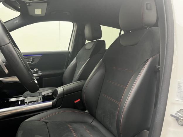 MERCEDES-BENZ EQA 250 AMG Line  