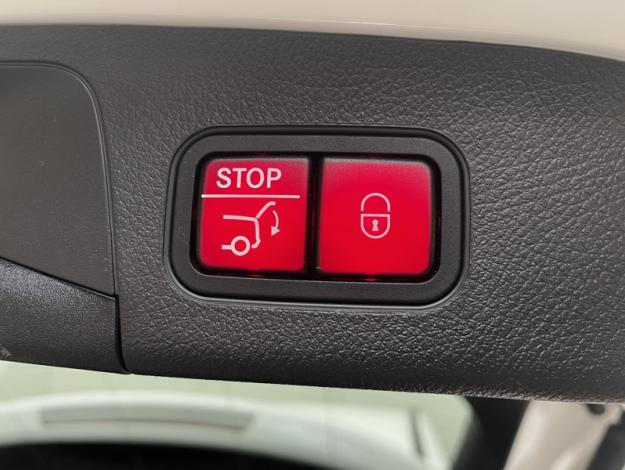 MERCEDES-BENZ EQA 250 AMG Line  