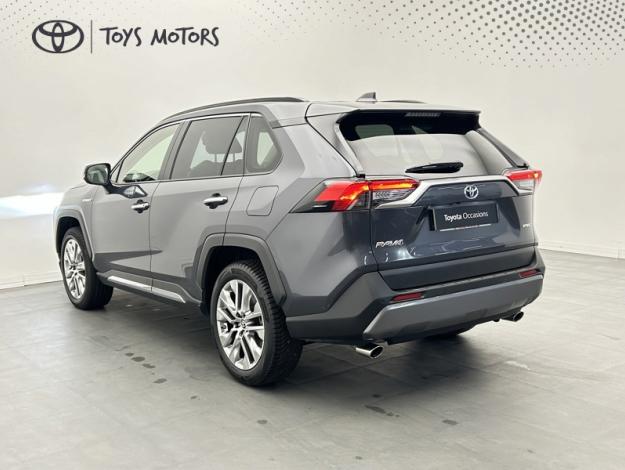 TOYOTA RAV4 2WD 218ch Lounge  