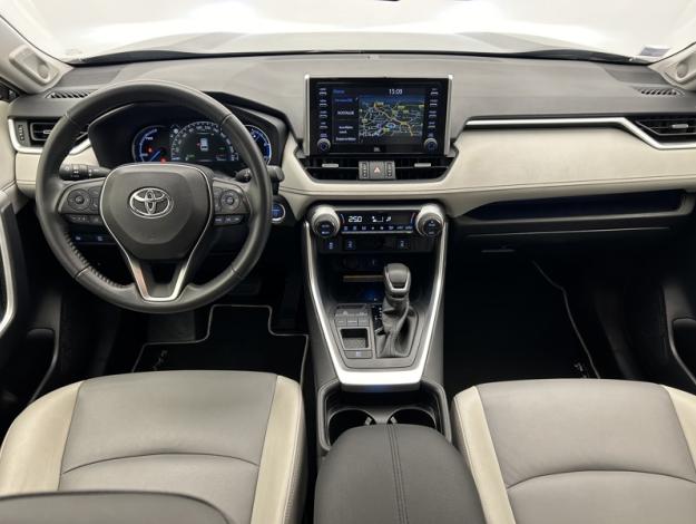 TOYOTA RAV4 2WD 218ch Lounge  