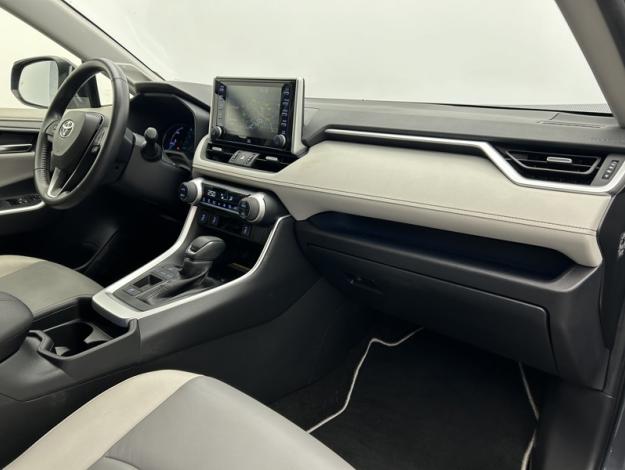 TOYOTA RAV4 2WD 218ch Lounge  