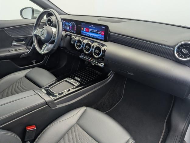 MERCEDES-BENZ Classe A 180 d Berline Business Line  