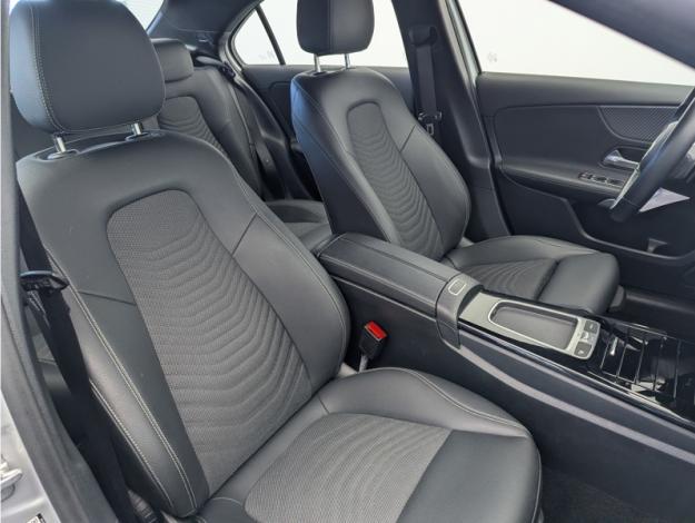 MERCEDES-BENZ Classe A 180 d Berline Business Line  