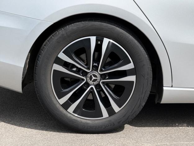 MERCEDES-BENZ Classe A 180 d Berline Business Line  