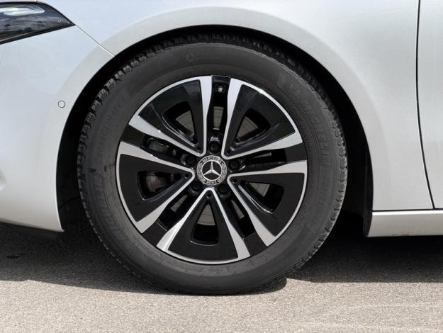 MERCEDES-BENZ Classe A 180 d Berline Business Line  