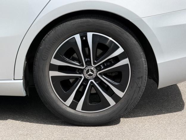 MERCEDES-BENZ Classe A 180 d Berline Business Line  