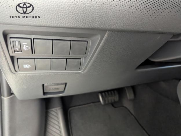 TOYOTA Yaris Hybride 116h Design Pack   