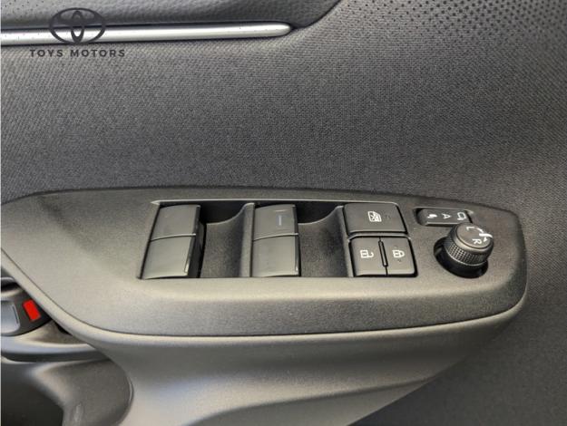 TOYOTA Yaris Hybride 116h Design Pack   