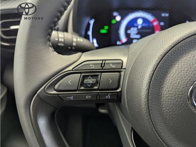 TOYOTA Yaris Hybride 116h Design Pack   
