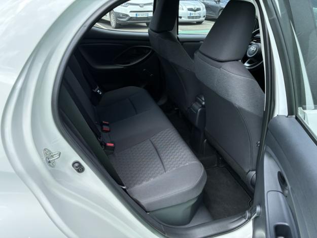 TOYOTA Yaris 1.5 HYBRID 116H DYNAMIC   
