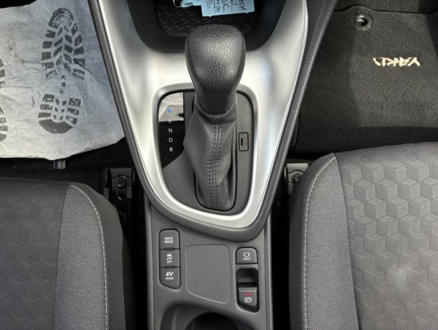 TOYOTA Yaris 1.5 HYBRID 116H DYNAMIC   