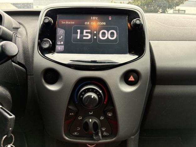 TOYOTA Aygo 1.0 VVT-i x-play / X-style  