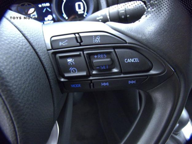 TOYOTA Yaris Cross 1.5 HYBRID 116H DESIGN / PACK CARGO  