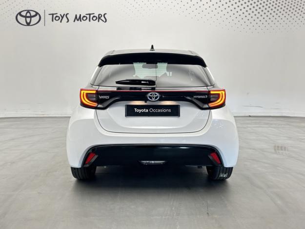 TOYOTA Yaris 116h Collection  Toit pano