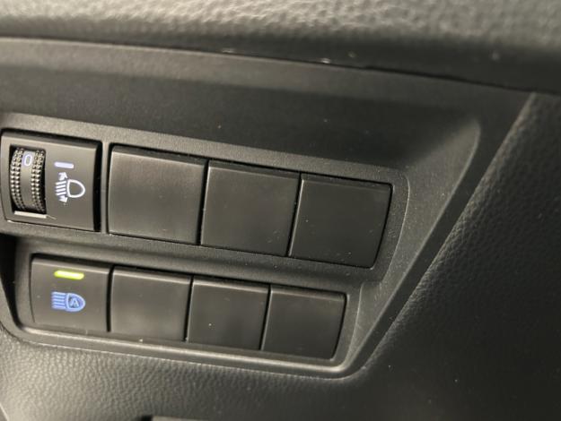 TOYOTA Yaris 116h Collection  Toit pano