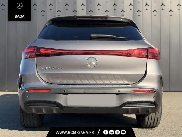 MERCEDES-BENZ EQA 250+ AMG Line  