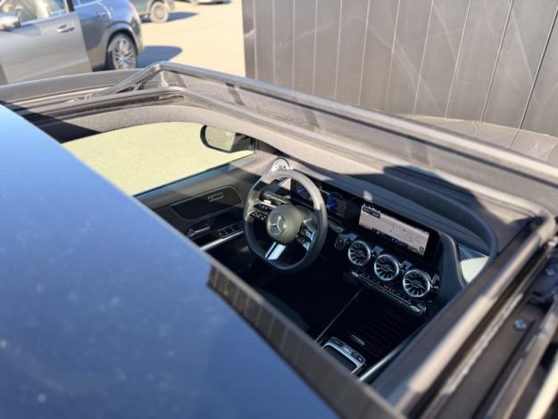 MERCEDES-BENZ EQA 250+ AMG Line  