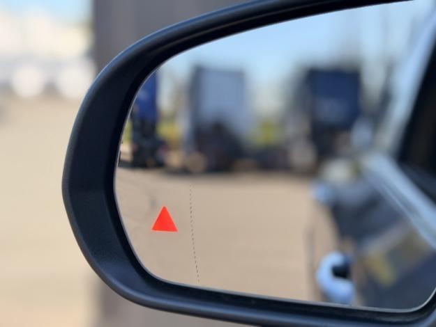 MERCEDES-BENZ EQA 250+ AMG Line  