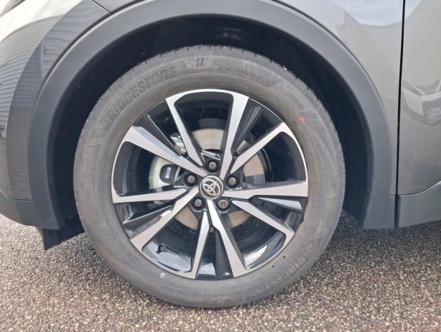 TOYOTA C-HR Hybride 2WD Design   