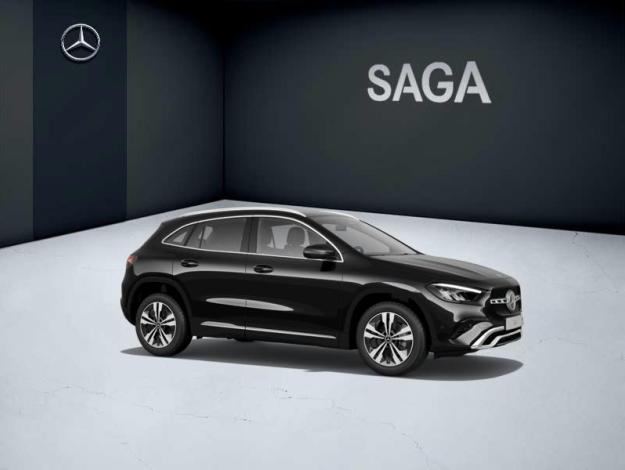 MERCEDES-BENZ GLA 180 Cyber Edition  