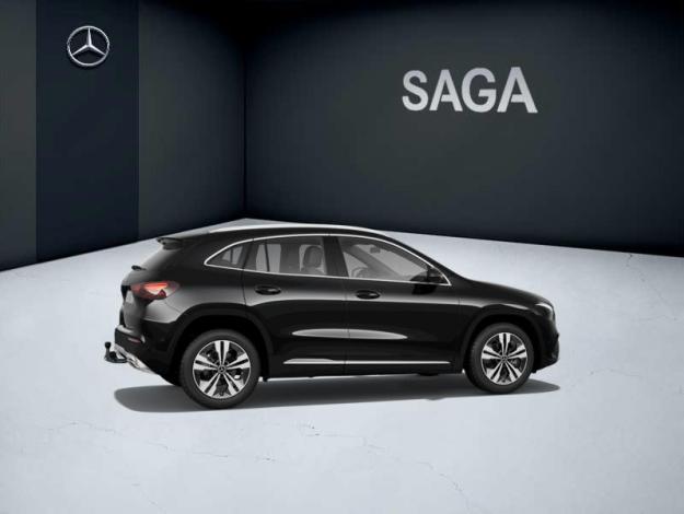 MERCEDES-BENZ GLA 180 Cyber Edition  