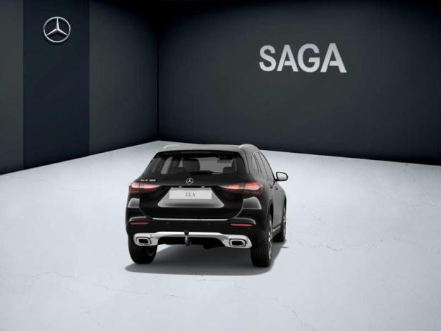 MERCEDES-BENZ GLA 180 Cyber Edition  