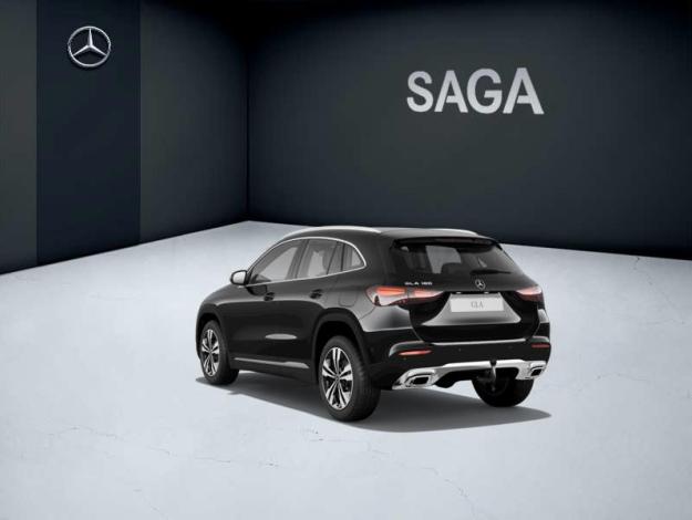 MERCEDES-BENZ GLA 180 Cyber Edition  