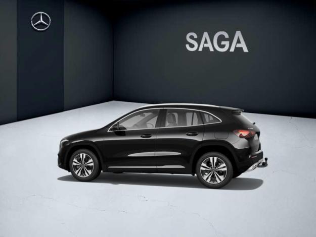 MERCEDES-BENZ GLA 180 Cyber Edition  