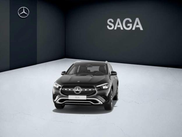 MERCEDES-BENZ GLA 180 Cyber Edition  