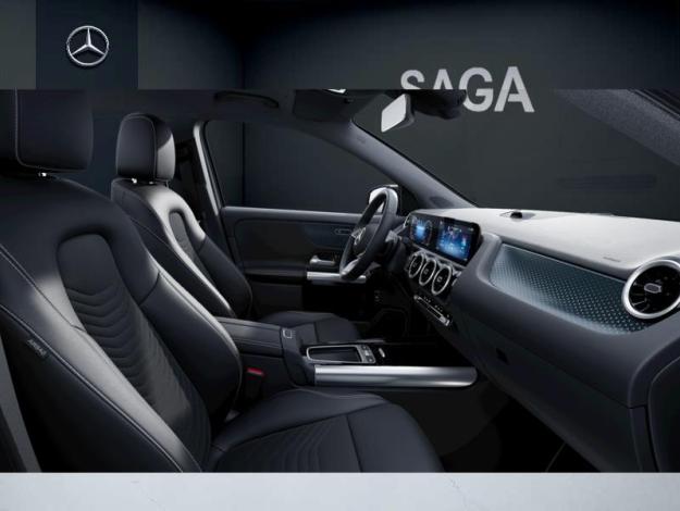 MERCEDES-BENZ GLA 180 Cyber Edition  