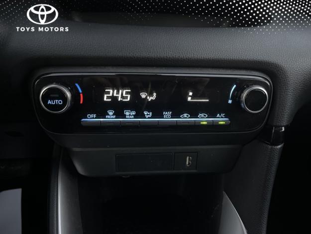 TOYOTA Yaris 116h Dynamic  