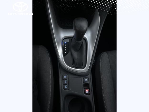 TOYOTA Yaris 116h Dynamic  