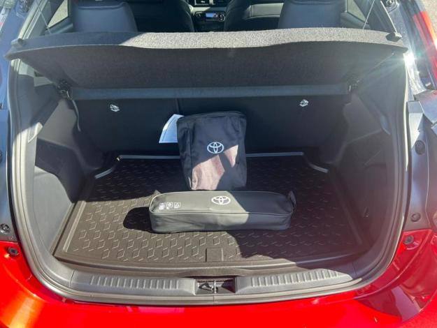 TOYOTA Yaris YARIS HYBRIDE 130H COLLEC TECHNO MY25  