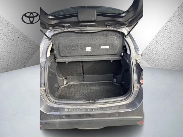 TOYOTA Yaris 116h Design  