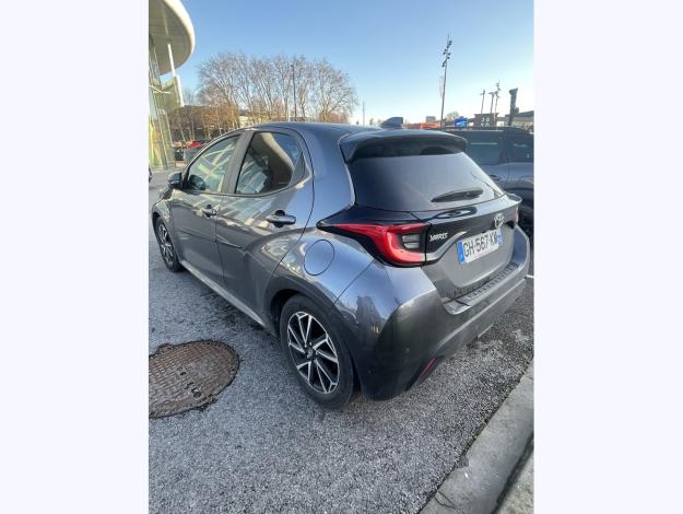 TOYOTA Yaris 116h Design  