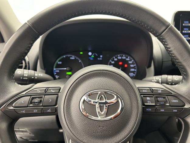 TOYOTA Yaris 116h Dynamic  