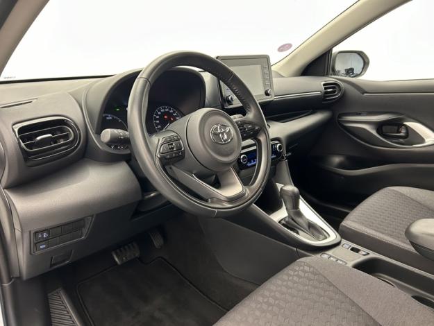 TOYOTA Yaris 116h Dynamic  