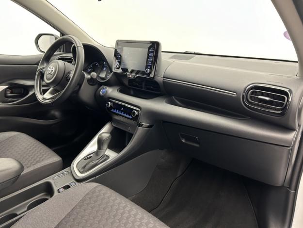 TOYOTA Yaris 116h Dynamic  