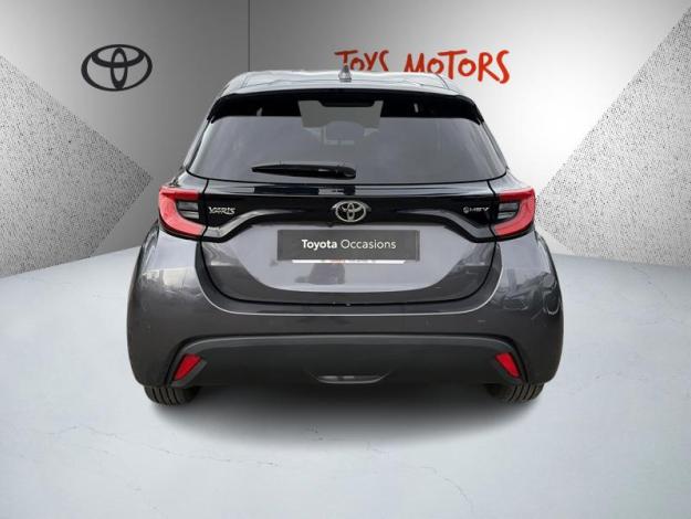 TOYOTA Yaris 116h Design  