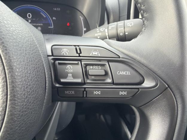 TOYOTA Yaris 116h Design  