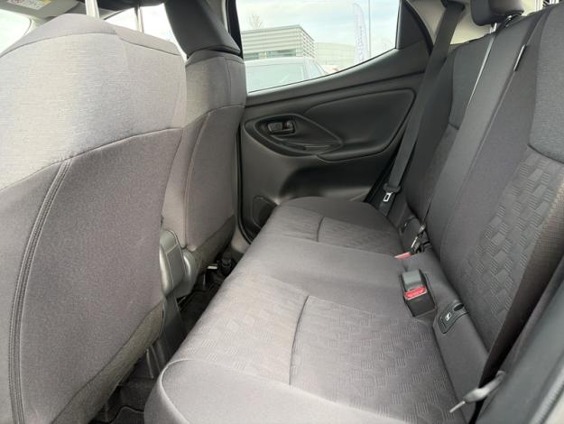 TOYOTA Yaris 116h Design  