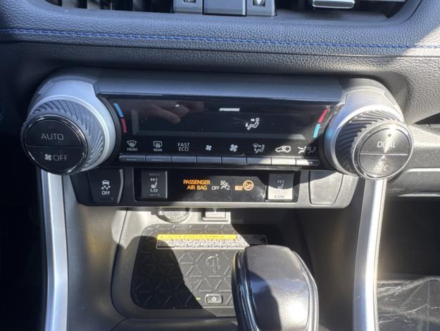 TOYOTA RAV4 AWD 222ch Collection  