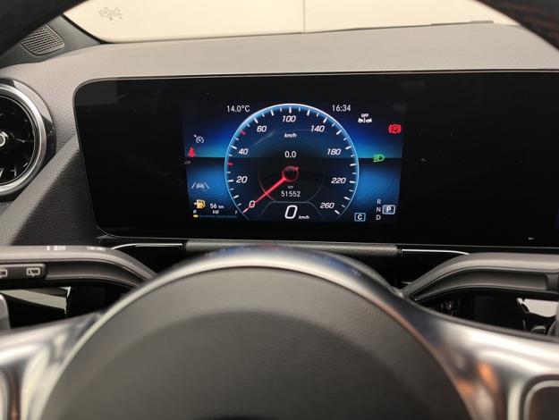 MERCEDES-BENZ GLA 200 d AMG Line  