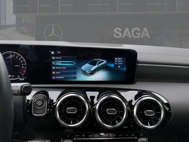 MERCEDES-BENZ CLA 250 e Coupé Luxury Line  