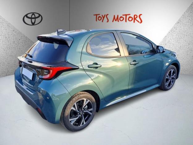 TOYOTA Yaris Hybrid Design  