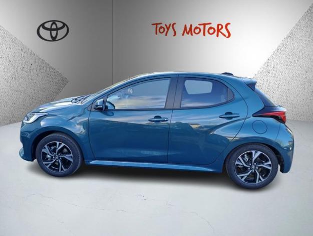 TOYOTA Yaris Hybrid Design  