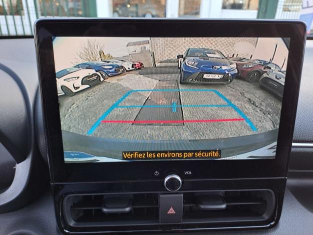 TOYOTA Yaris Hybrid Design  