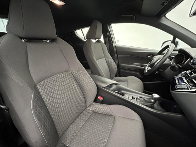 TOYOTA C-HR 1.8 Hybride 122 Dynamic Business   