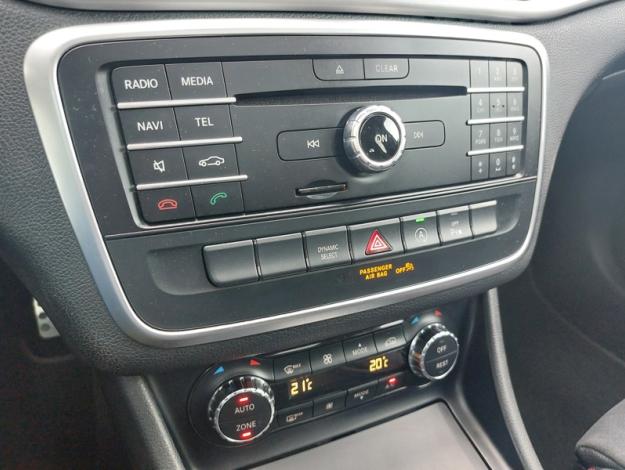 MERCEDES-BENZ GLA 220 d Fascination  