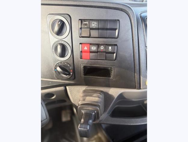 MERCEDES-BENZ Atego 1224 Ampliroll 4x2 bras Dalby   